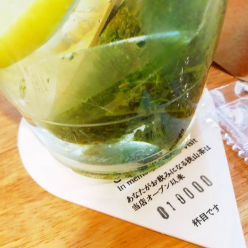 「武蔵野樹林カフェ」でオープン以来提供している狭山茶が2022年7月9日に、10,000杯を突破